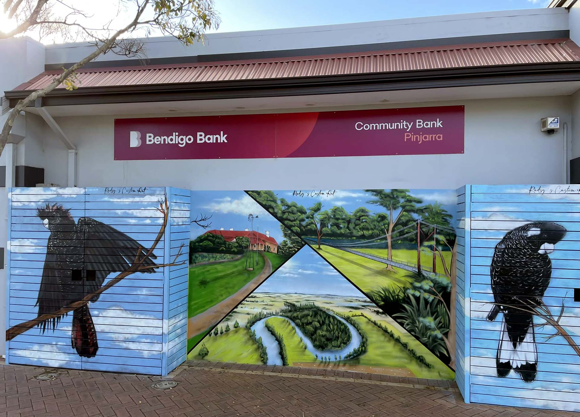 Mural on Bendigo Bank Pinjarra